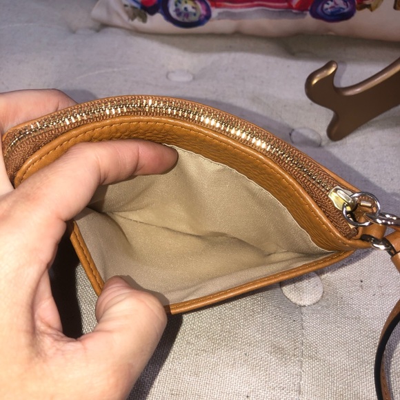 Coach Brown Leather Wristlet Wallet Excellent Condition - Picture 5 of 10